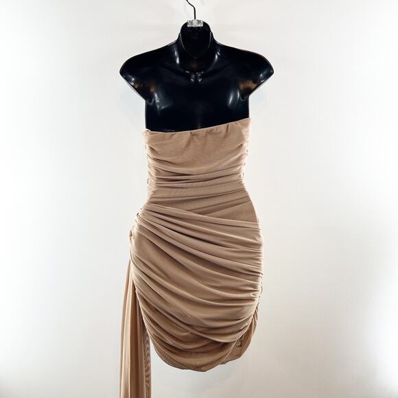 Bobbles & Lace Ruched Sweetheart Neck Strapless Mini Dress Taupe Brown Medium - Picture 10 of 16